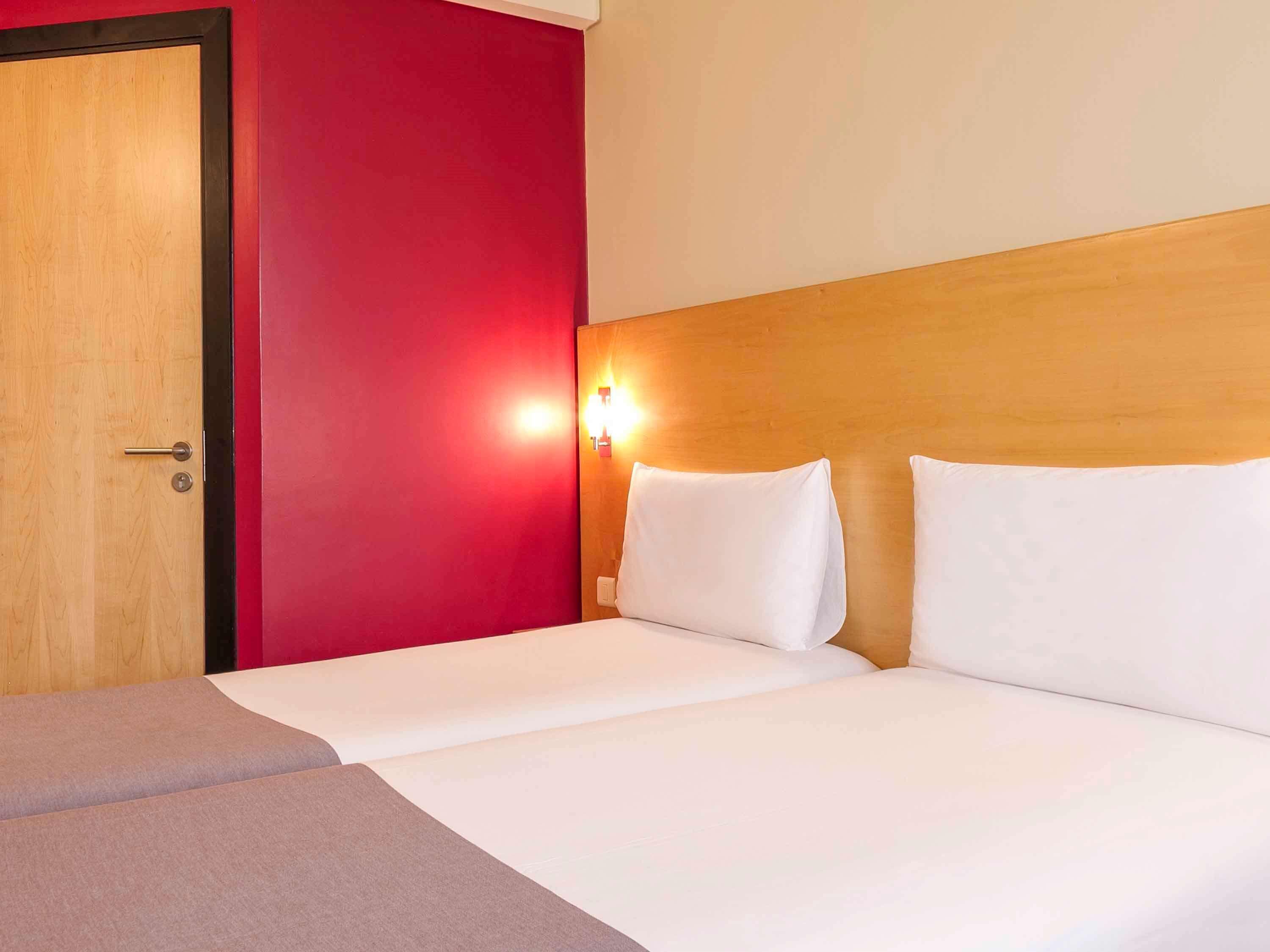 Ibis Sharq Hotel Kuwait City Bagian luar foto