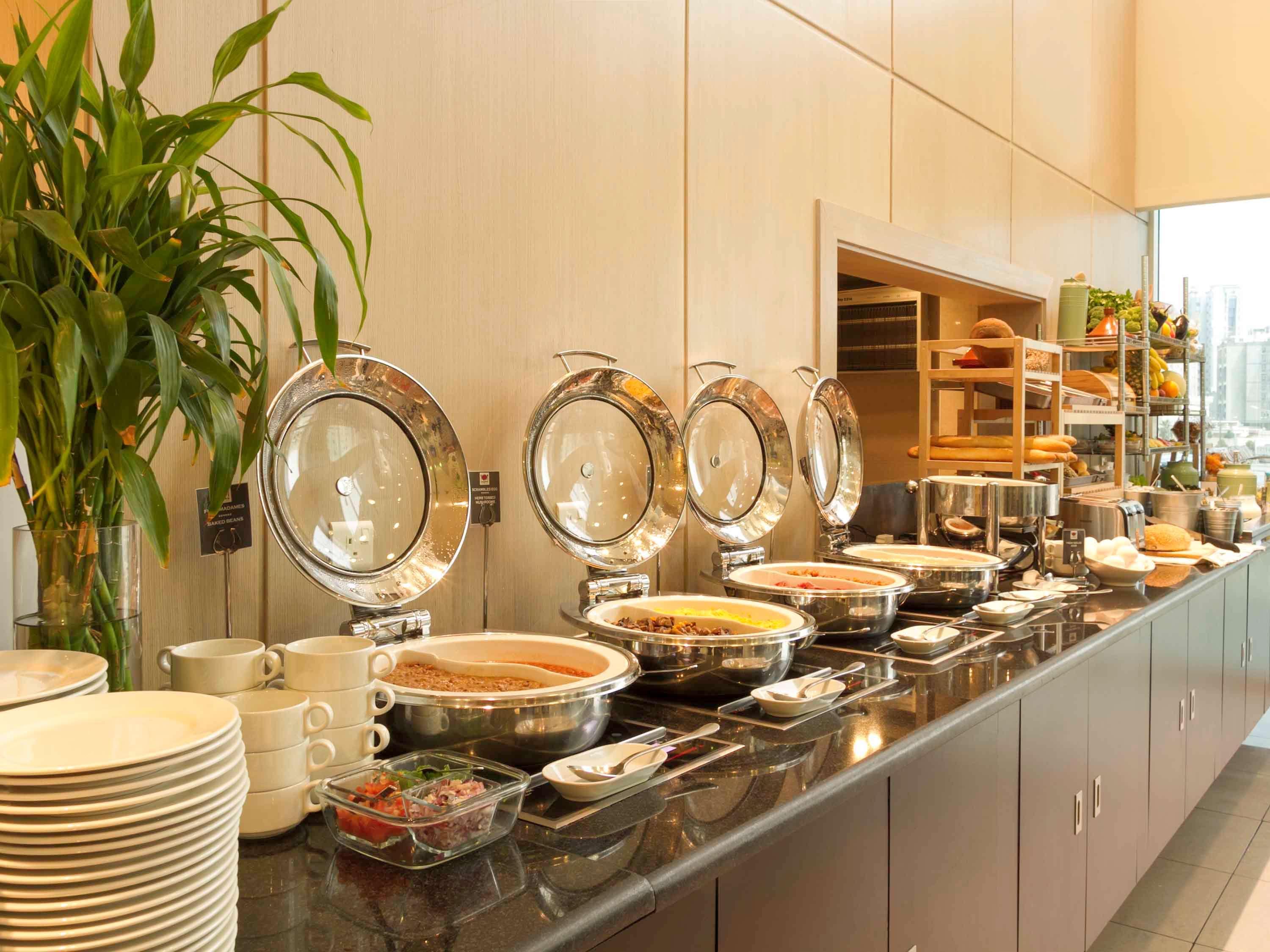 Ibis Sharq Hotel Kuwait City Bagian luar foto