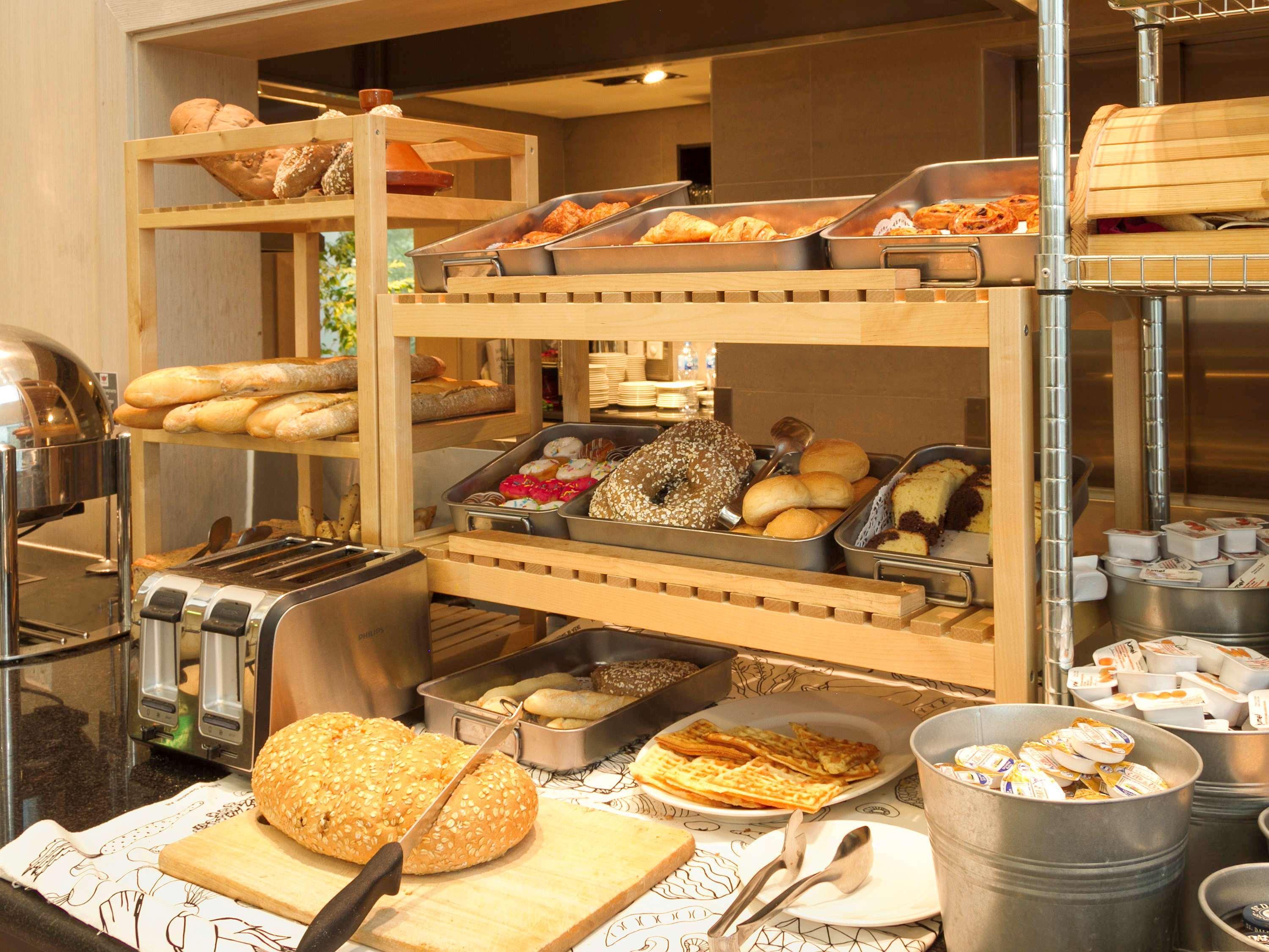Ibis Sharq Hotel Kuwait City Bagian luar foto