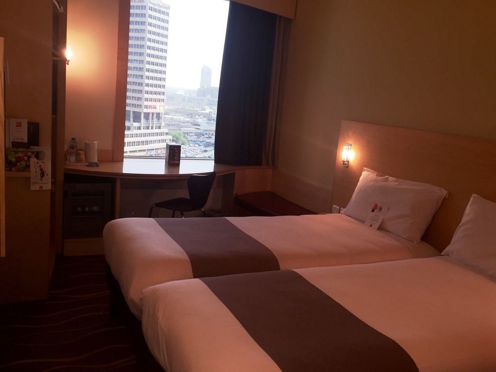 Ibis Sharq Hotel Kuwait City Bagian luar foto