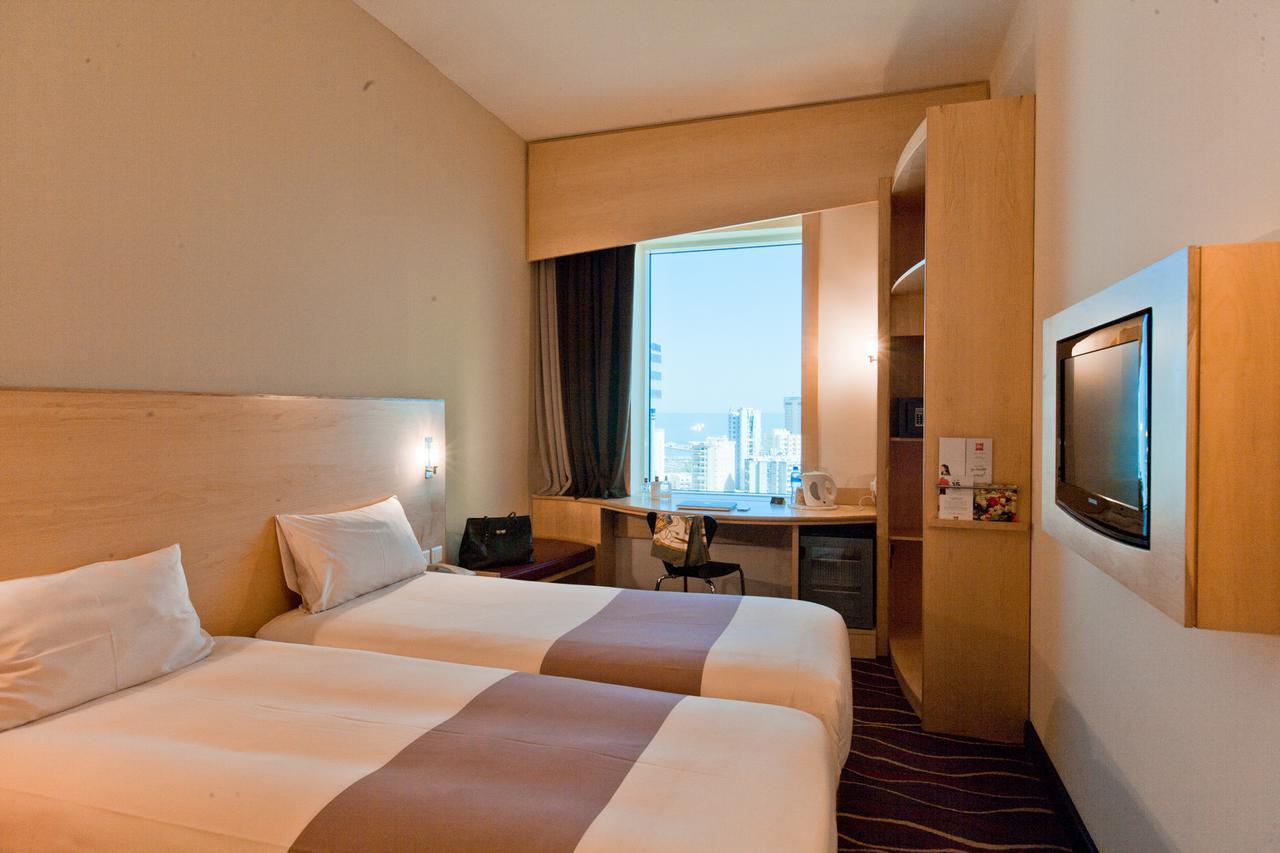 Ibis Sharq Hotel Kuwait City Bagian luar foto