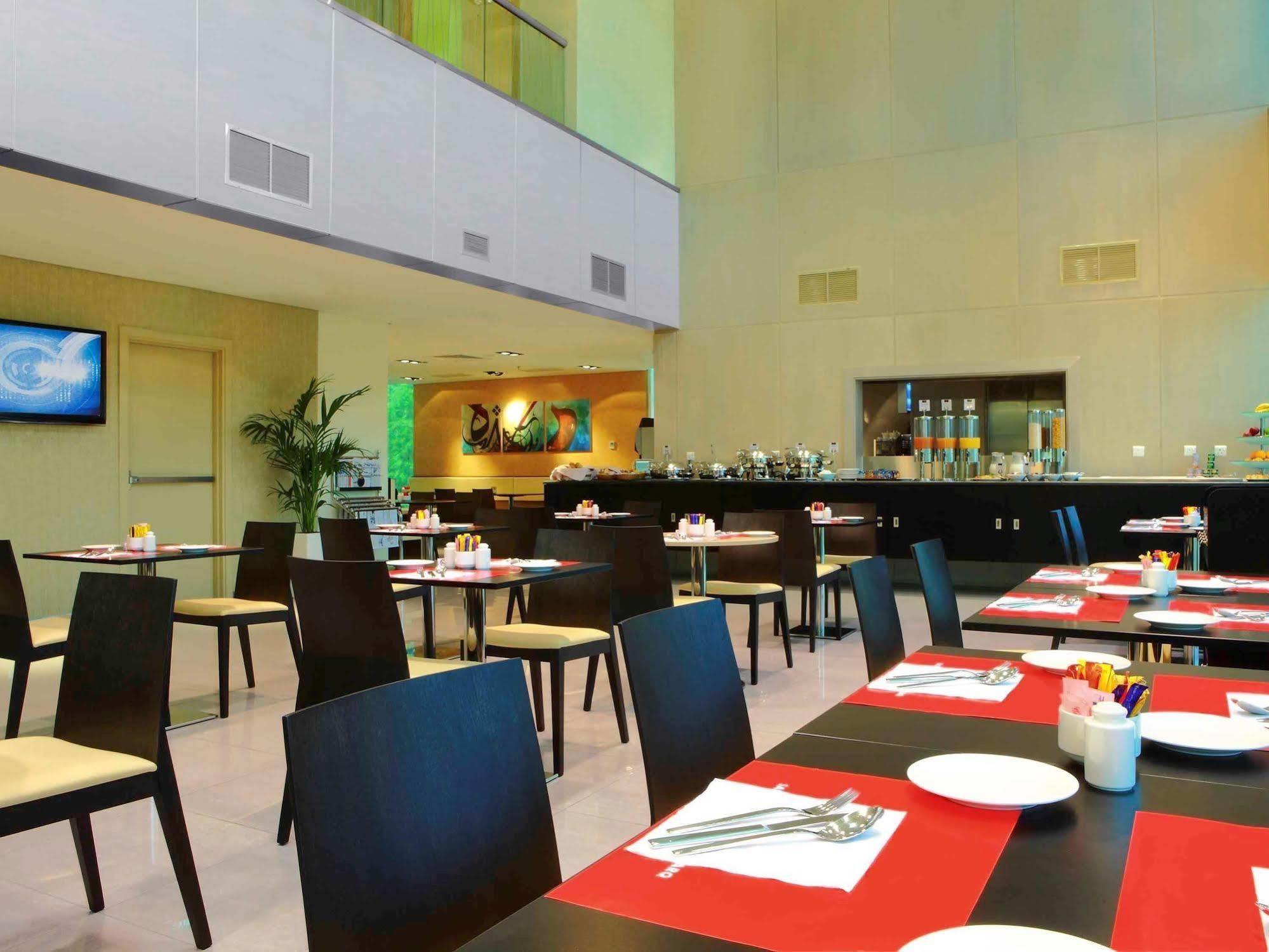 Ibis Sharq Hotel Kuwait City Bagian luar foto